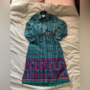 Vintage Teal Patterned A-line Dress with Gold Belt